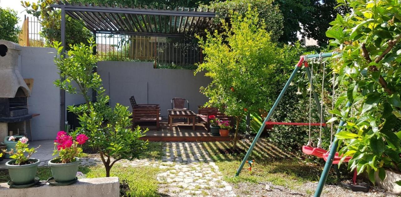 Apartment Fini Тиват Екстериор снимка